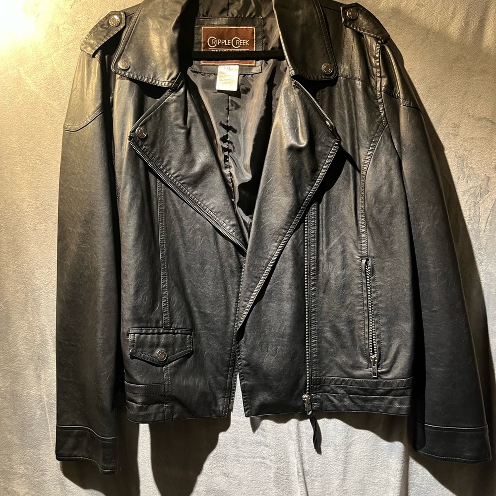 Cripple Creek Women's Black Leather Bomber Jacket